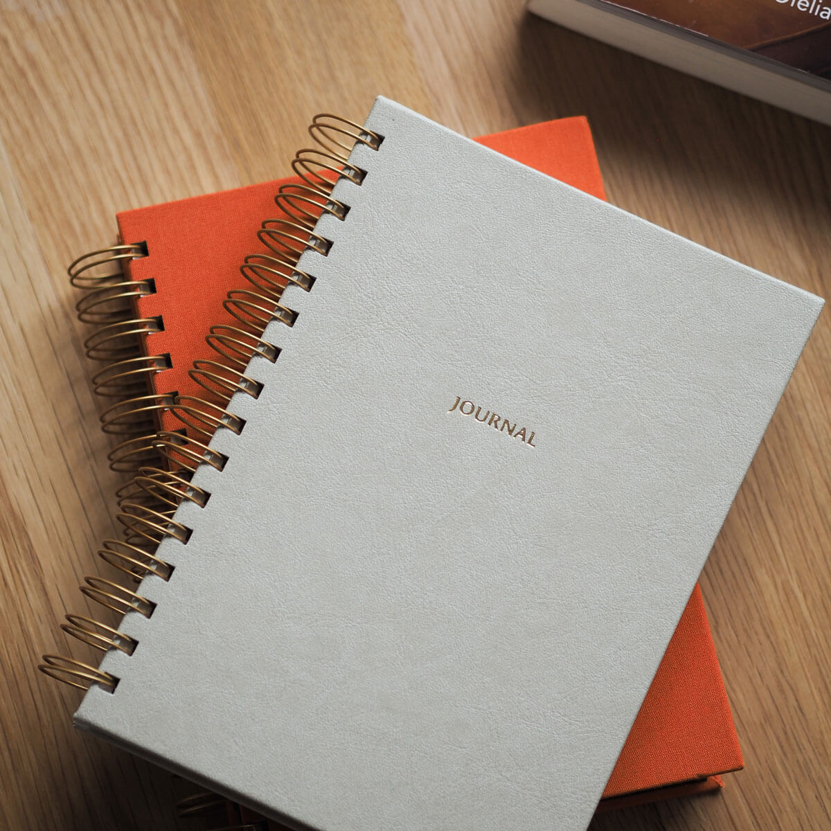 Planer tygodniowy na spirali IVORY