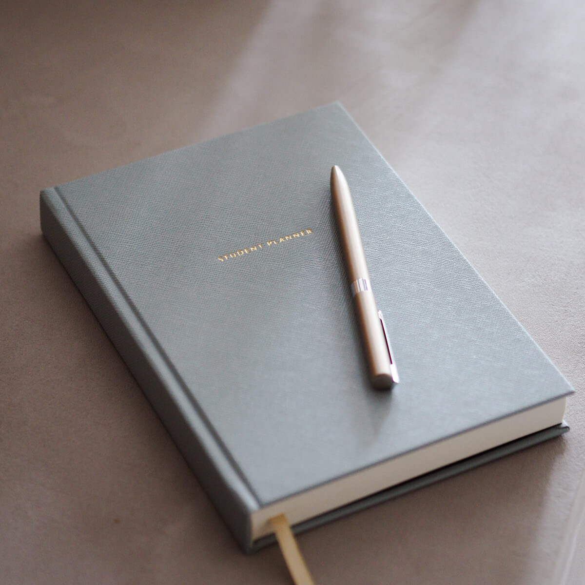 Kalendarz akademicki 2025/2026 - CLOUDS(całkowicie wyprzedany)