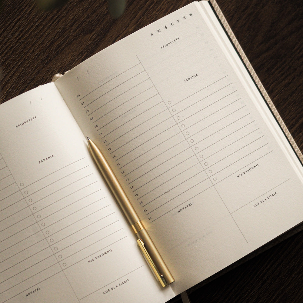 Niedatowany planer lniany Linen Journal