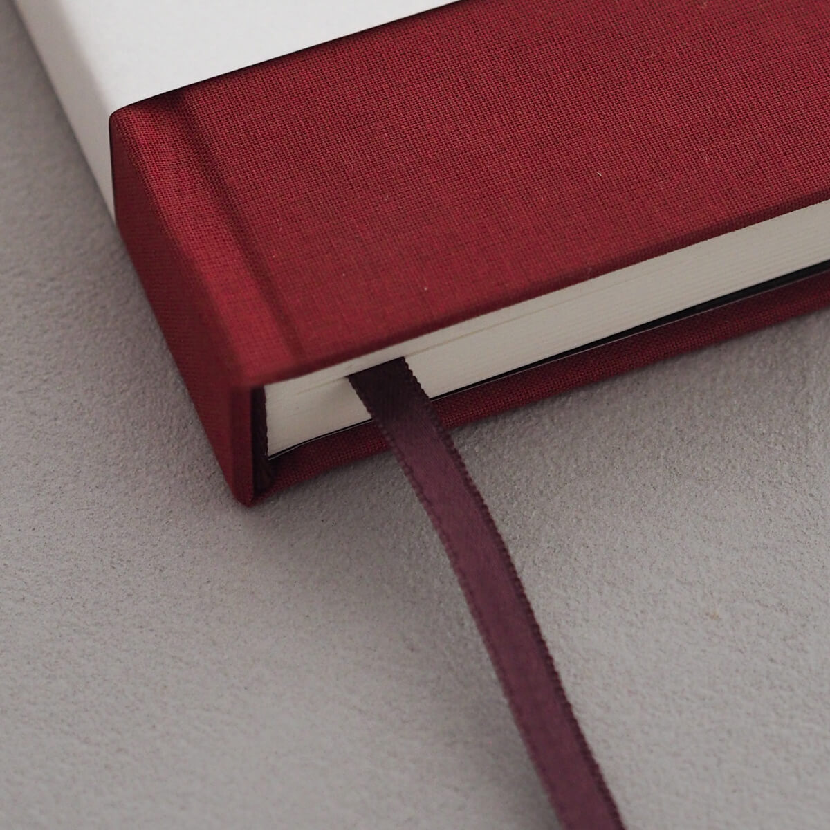 Kalendarz tygodniowy 2026 - RED VELVET