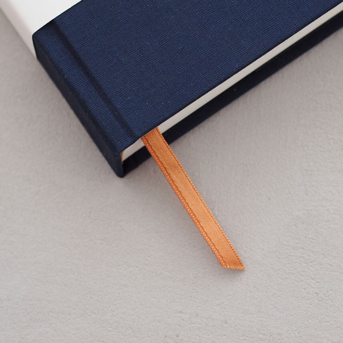 Kalendarz dzienny 2026 - NAVY BLUE