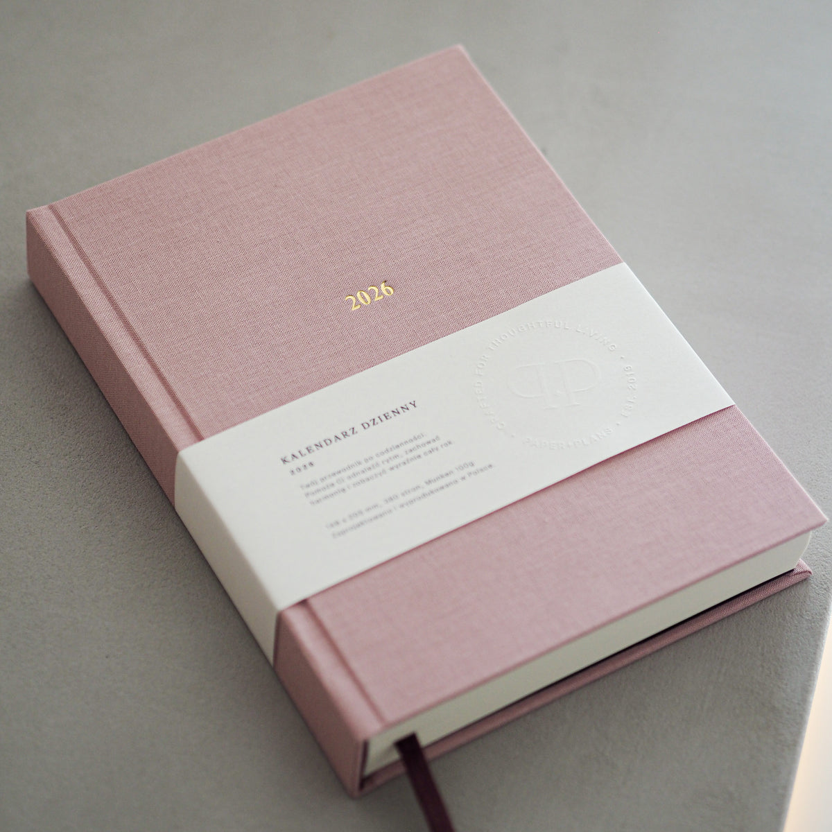 OUTLET - Kalendarz dzienny 2026 - DUST PINK (mała niedoskonałość)