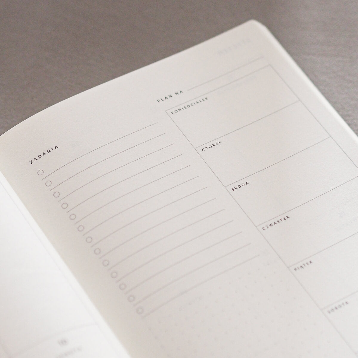 Kalendarz tygodniowy 2026 - MATCHA LATTE