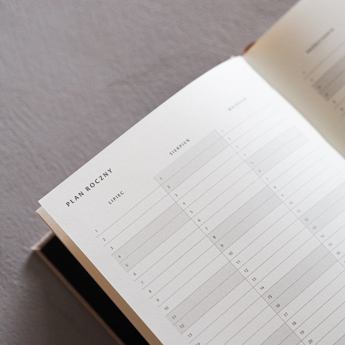 Kalendarz tygodniowy 2026 - DUST PINK