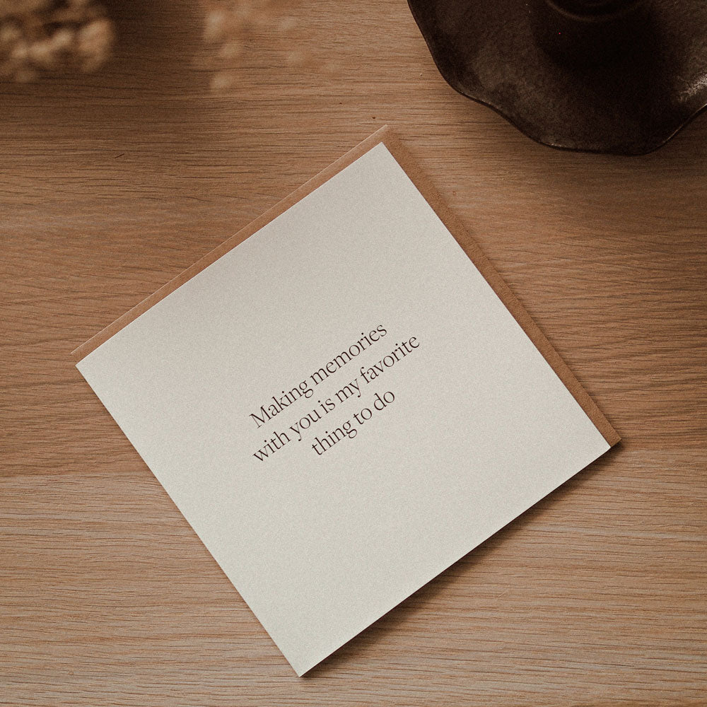 Kartka okolicznościowa z napisem Making memories with you
