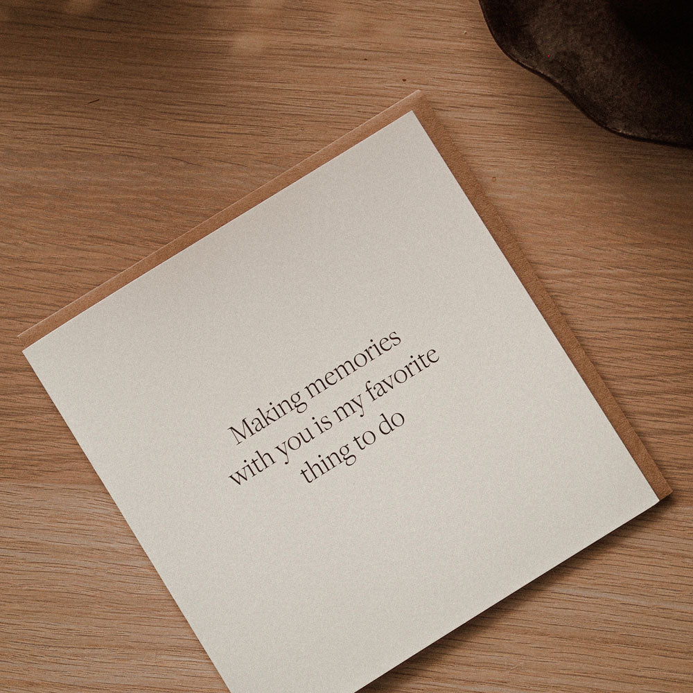 Kartka okolicznościowa z napisem Making memories with you
