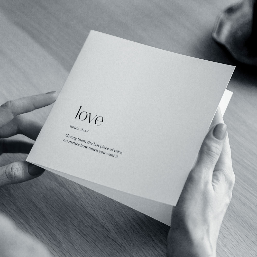Kartka okolicznościowa z napisem Love