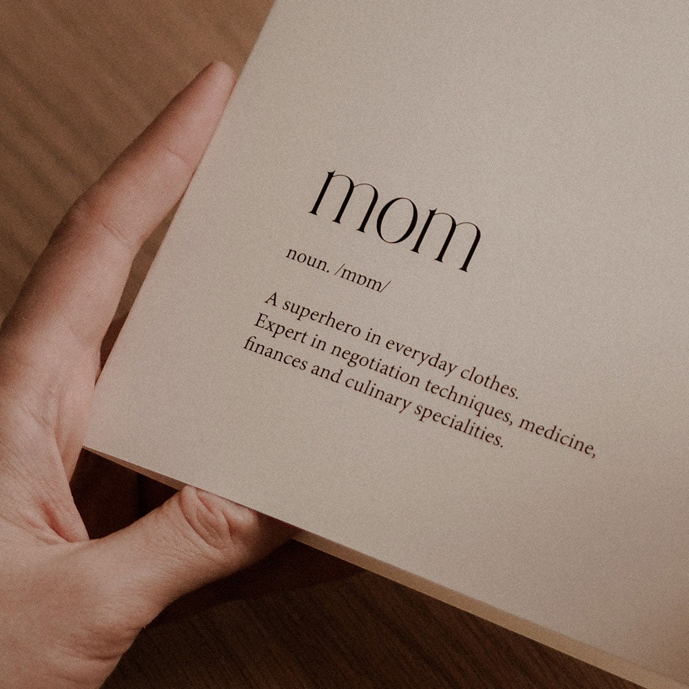 Kartka okolicznościowa z napisem Mom