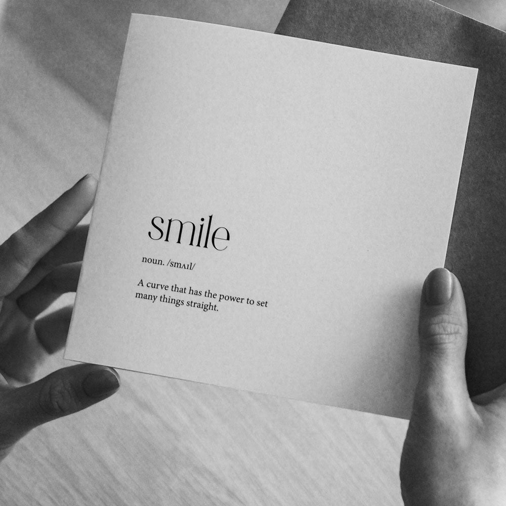 Kartka okolicznościowa z napisem Smile