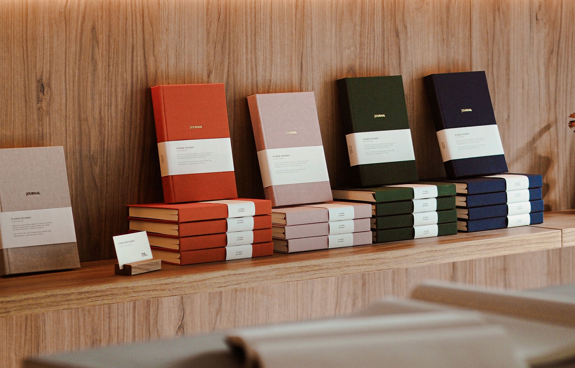 Planery bez dat - minimalistyczne kolory