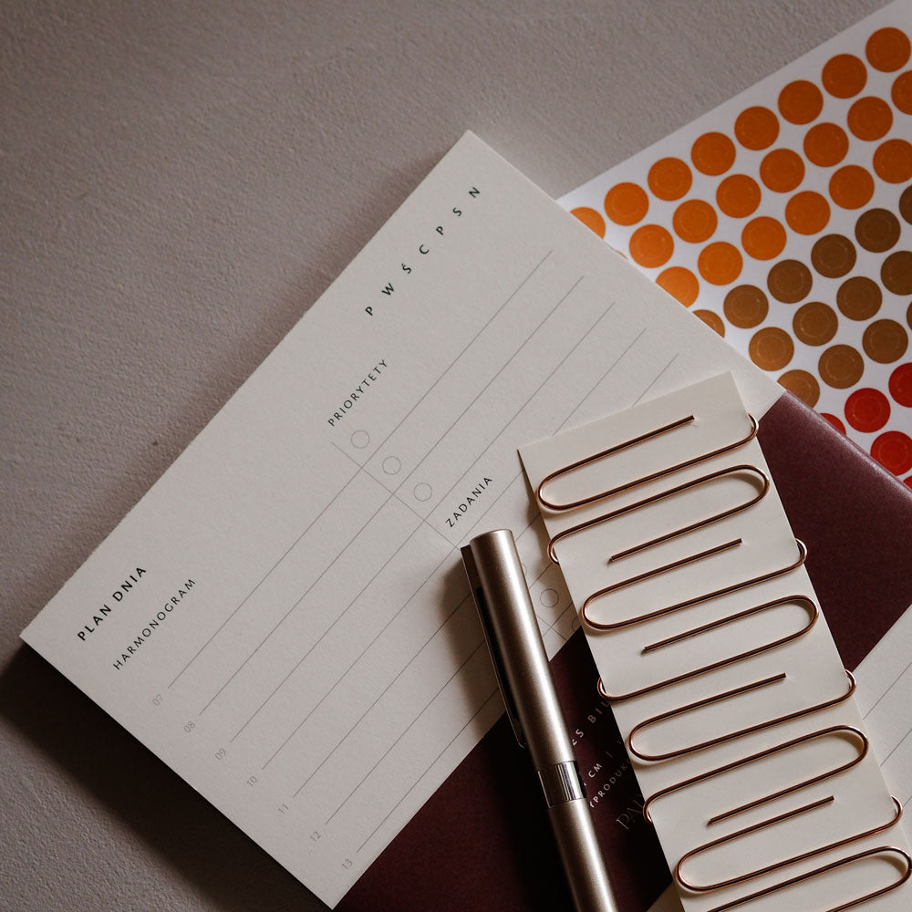 BOX OUTLETOWY z planerem finansowym