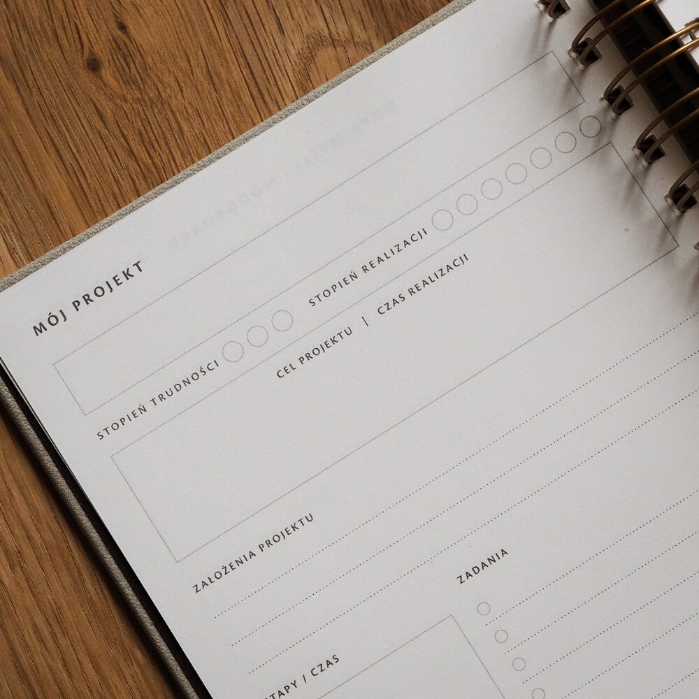 Planer projektów w planerze na spirali - rozpisz cele na mniejsze zadania.
