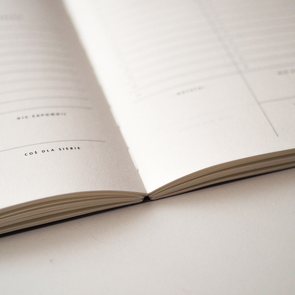 Planer dzienny rozkładany na płasko