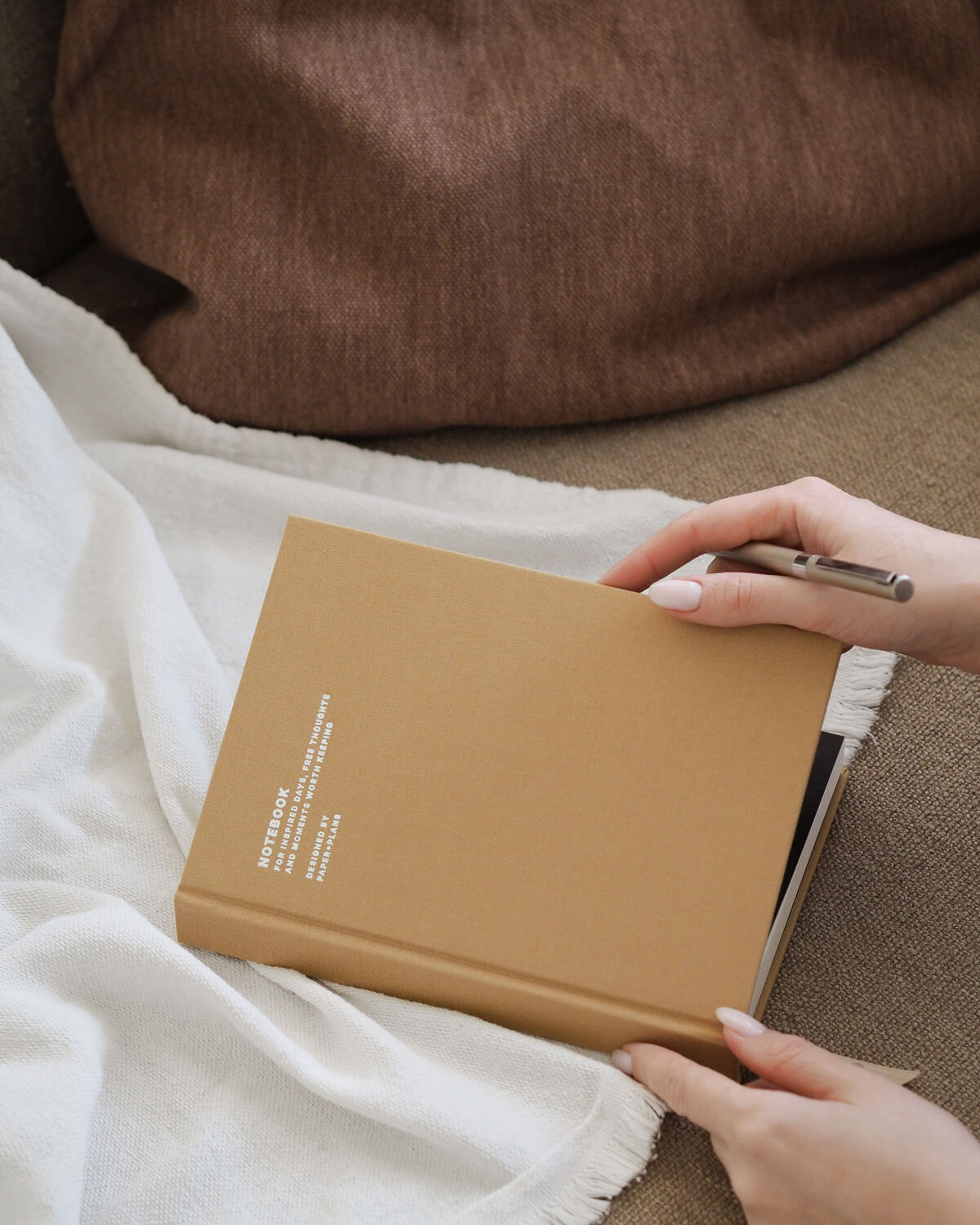 OUTLET - Notes w twardej oprawie A5 | MILK & HONEY (mała niedoskonałość)