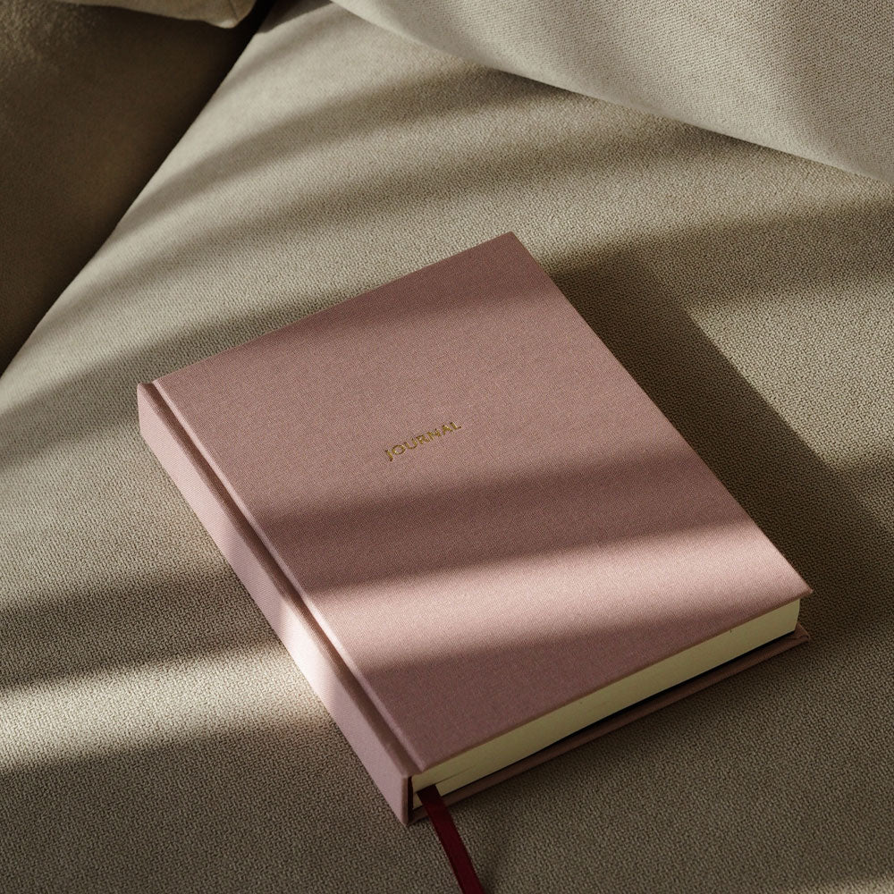 Planer dzienny Dust Pink – elegancka okładka w odcieniu pudrowego różu